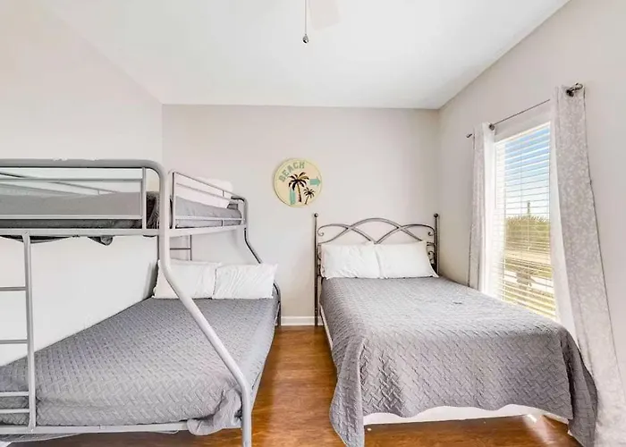 Holiday home Family Friendly With Private Pool And Dock On The Bay Gulf Shores