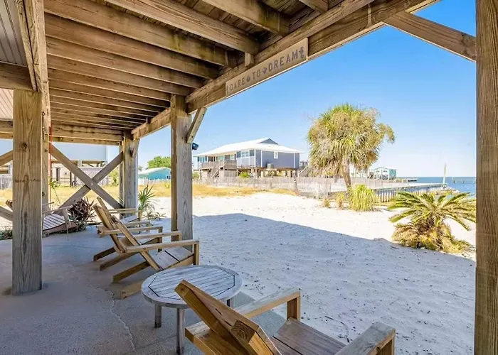 Holiday home Family Friendly With Private Pool And Dock On The Bay