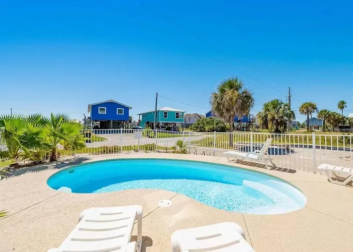 Family Friendly With Private Pool And Dock On The Bay Holiday home