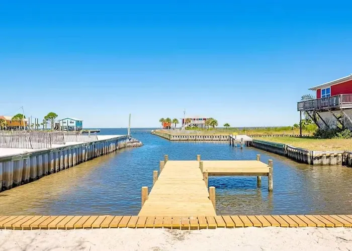 Holiday home Family Friendly With Private Pool And Dock On The Bay